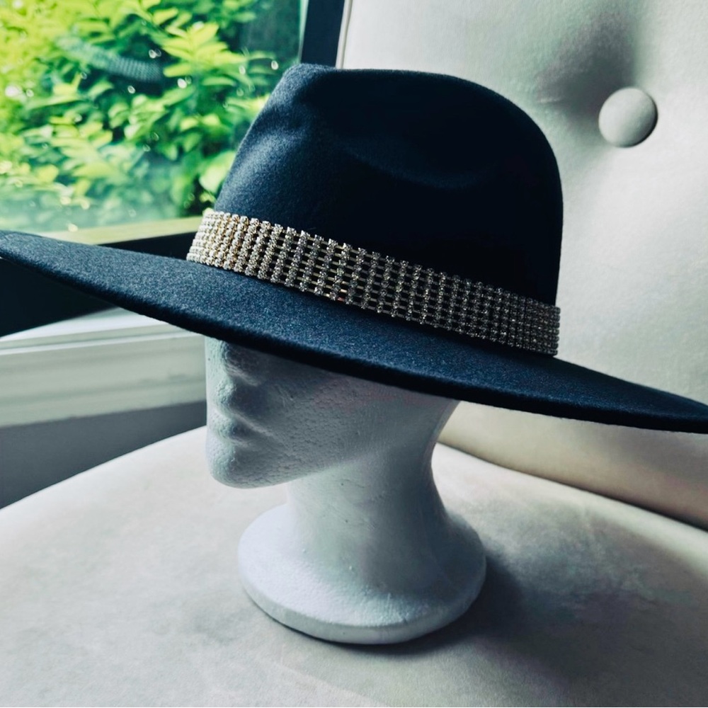 💚💚💚Unisex Rhinestone Band Black Western Hat for day, evening out, Rodeo, etc.